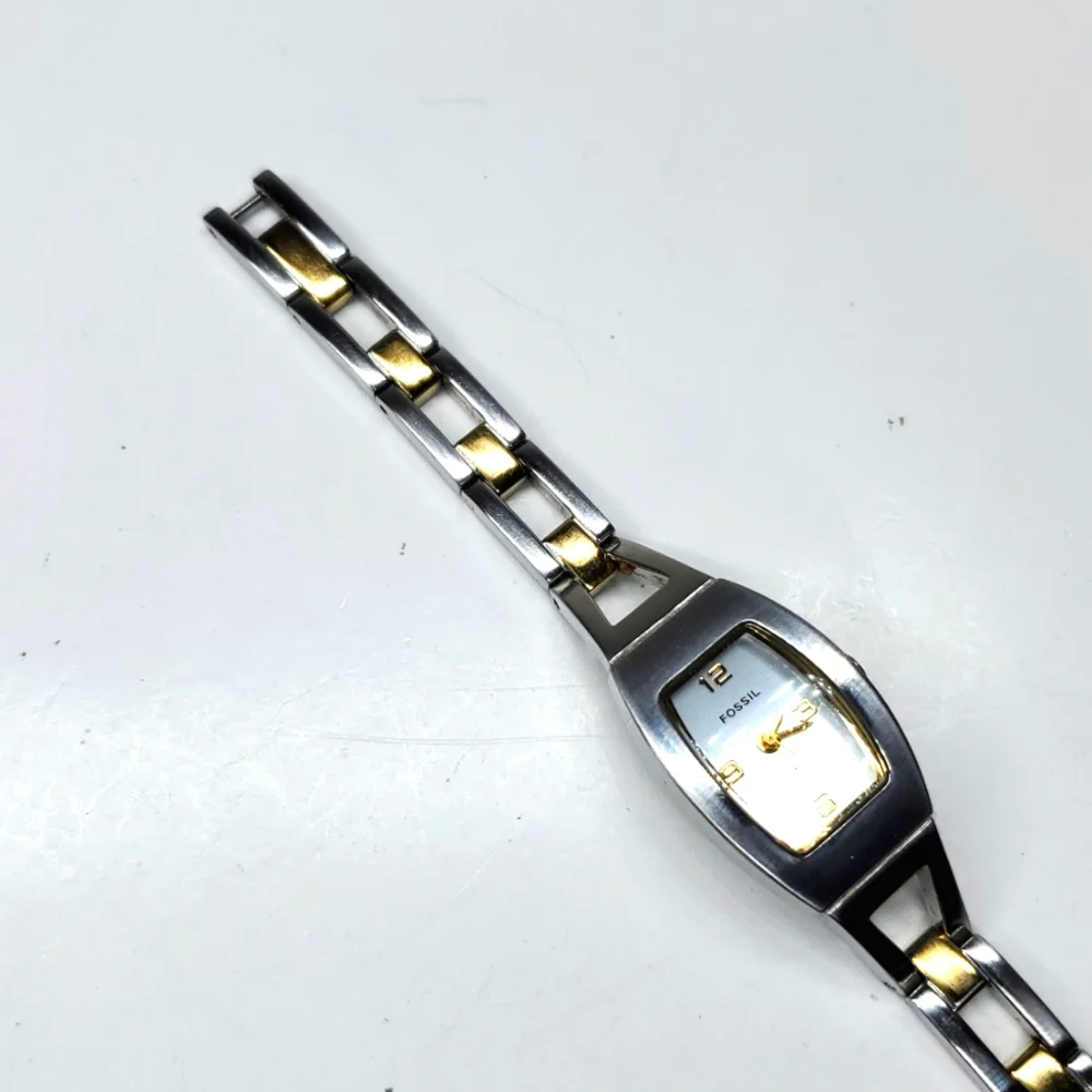 Vintage Fossil F² Watch ES9382 Gold Silver Band Watch